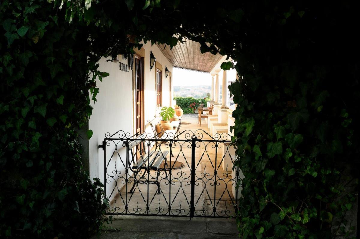 Casa Do Foral Guest House Rio Maior Bagian luar foto